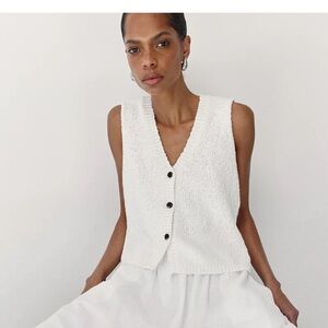 Dissh MARLOWE OFF WHITE BOUCLE VEST